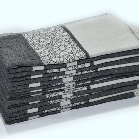 Buldan Turkish Towel Black White Floral Boho Softened Cotton Peshtamal Towel Minimalist Durable Bath Spa Poolside Towel Employee Gift