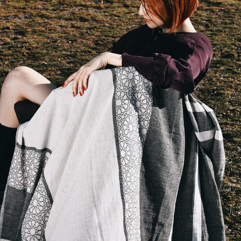 Buldan Turkish Towel Black White Floral Boho Softened Cotton Peshtamal Towel Minimalist Durable Bath Spa Poolside Towel Employee Gift